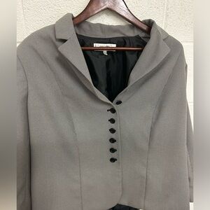 Jones studio separates 18 W-put this on and you will feel like a million dollars